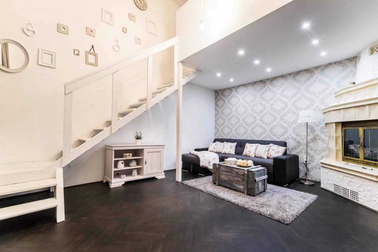 Bpr Vintage Garden Apartment With Terrace & Sauna Budapest Eksteriør bilde