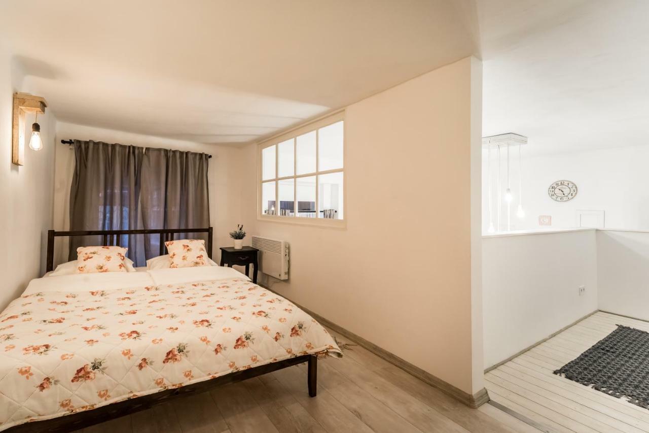 Bpr Vintage Garden Apartment With Terrace & Sauna Budapest Eksteriør bilde